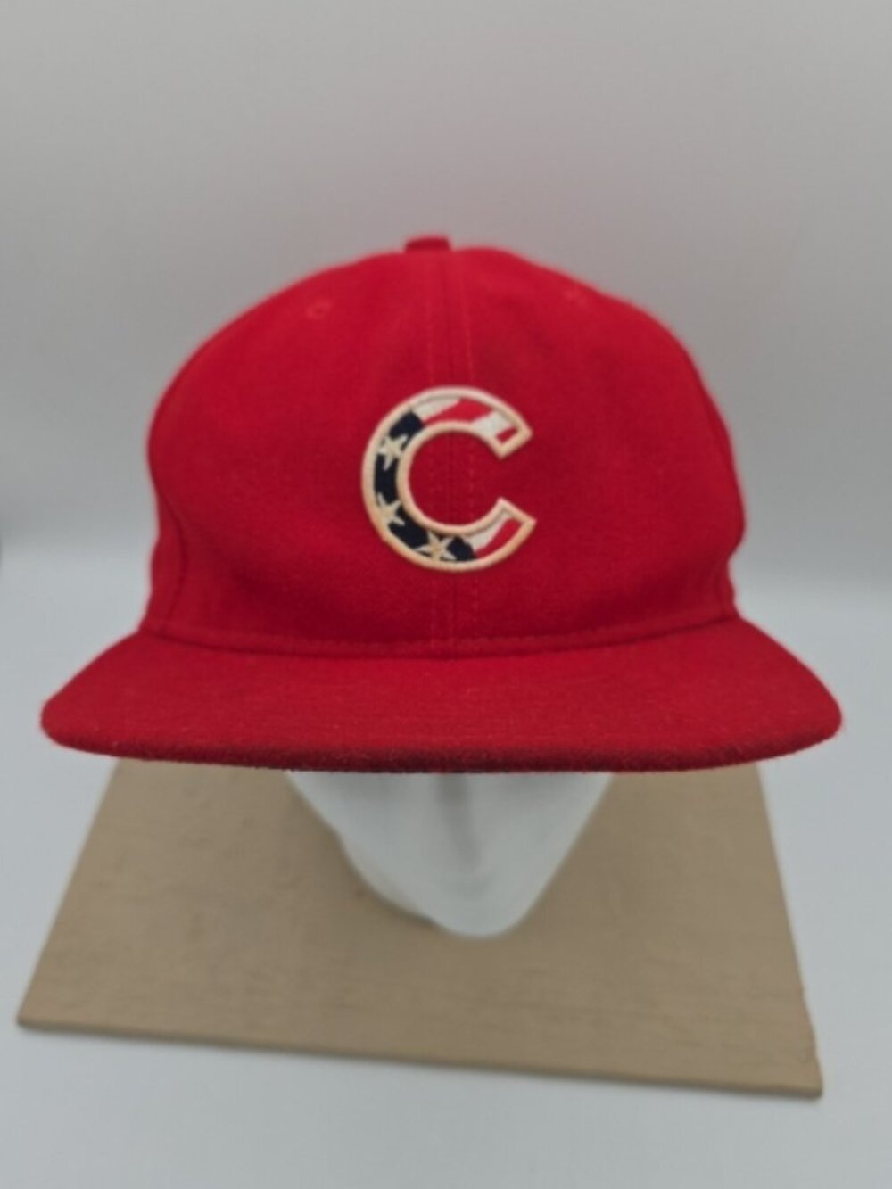 New Era 59FIFTY Chicago Cubs Fitted Hat 7 1/2 Red USA Flag C Logo